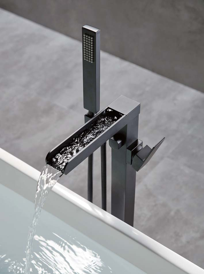 Floor Standing bathtub faucet